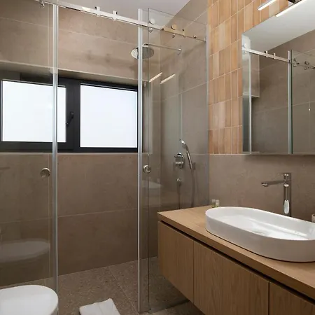 Vakantiehuis Gorgeous In With Sauna *